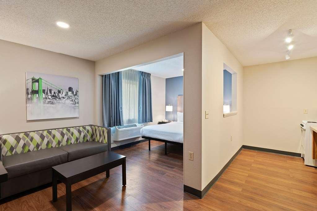 Extended Stay America Select Suites - Charlotte - University Place - E Mccullough Dr Номер фото